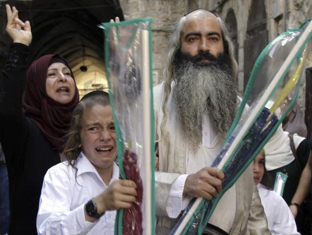 Aksa Yahudilere Serbest Müslümanlara Yasak Aksa Yahudilere Serbest Müslümanlara Yasak