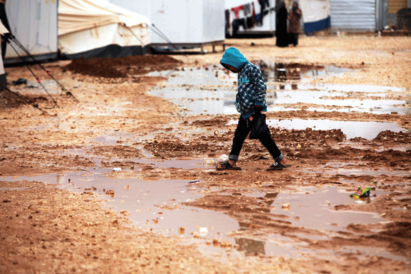 Suriyeli çocuklar donarak ölüyor Suriyeli çocuklar donarak ölüyor