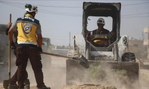 Beyaz Baretliler İdlib'de savaşın izlerini siliyor