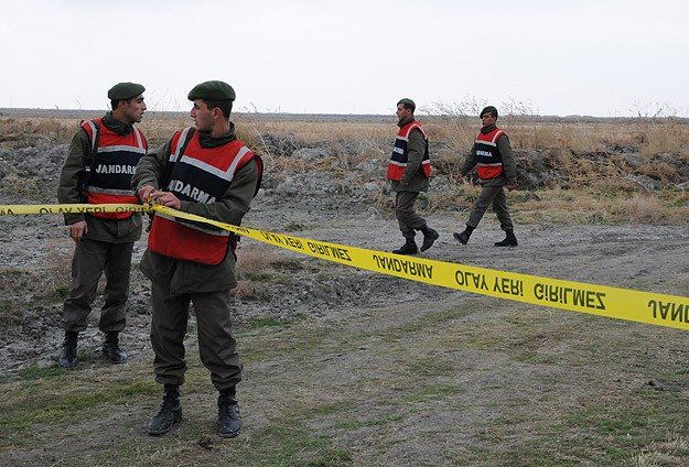 Konya'da askeri uçak düştü