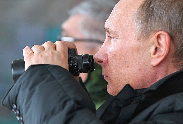 Putin'den savaşa tam hazır olma emri