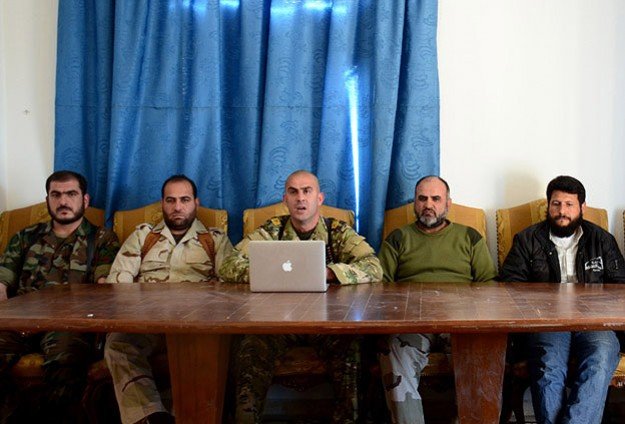 Suriyeli direnişçilerden Halep'te güç birliği