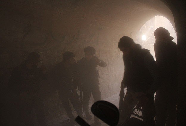 Esed yine varil bombasıyla saldırdı