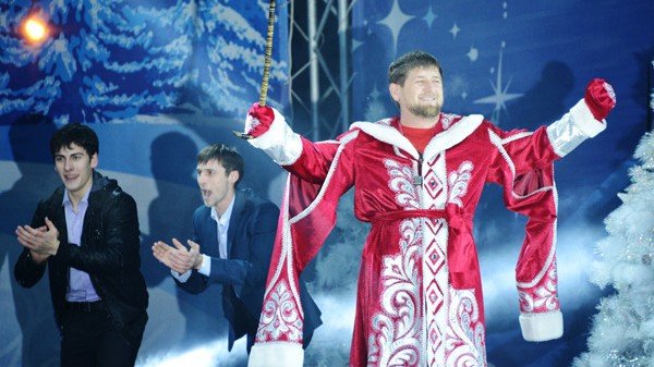 Kadirov kabinesine Noel şiirleri okuttu