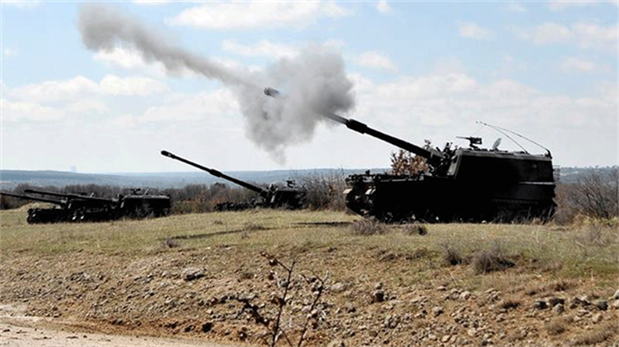 Fırtına obüsleri IŞİD hedeflerini vuruyor