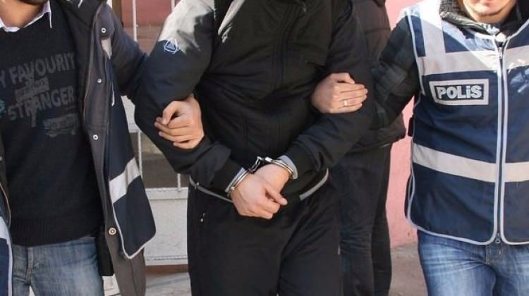 FETÖ'ye darbe: Bakanlık ve TRT çalışanları var