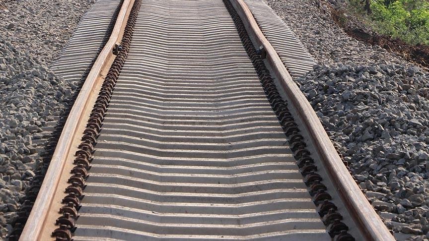 KDC'de tren raydan çıktı: 40 ölü