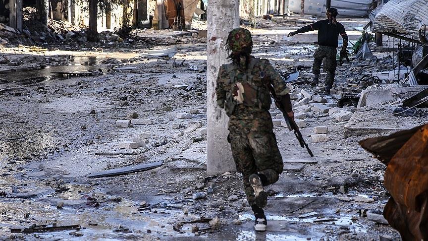 Deyrizor'da YPG-DAİŞ çatışması sürüyor