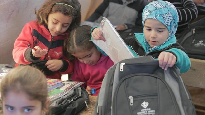 İdlib'de saldırılar nedeni ile eğitime ara verildi