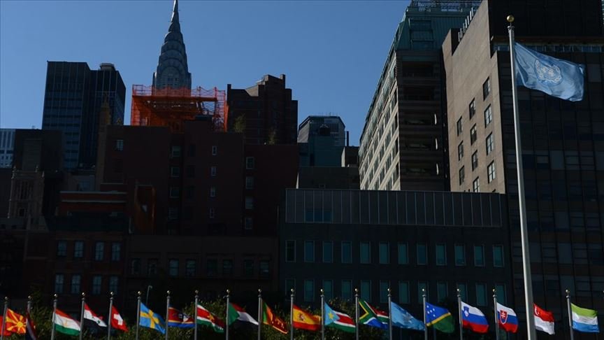 BM Maduro ve Guaido ile görüşecek