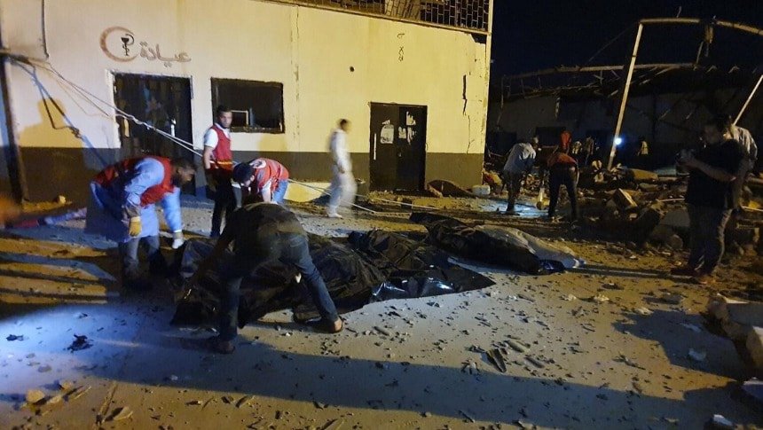 Trablus’ta göçmenleri vurdu