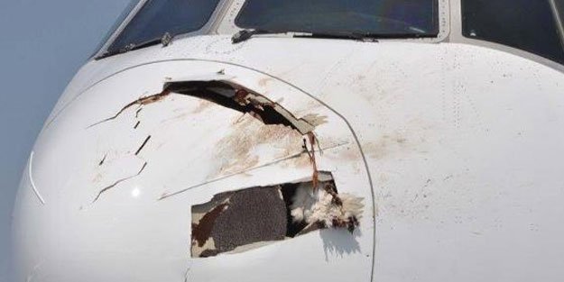 Hollanda'da iki uçak çarpıştı