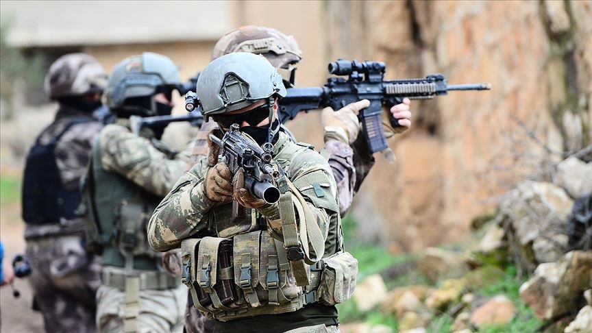 Jandarma ve polis PKK'ya nefes aldırmadı