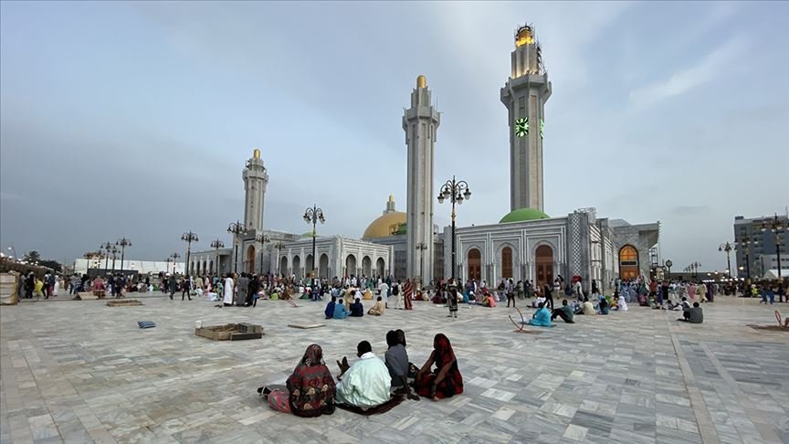 Senegal'de 'cennete giden yol' açılıyor