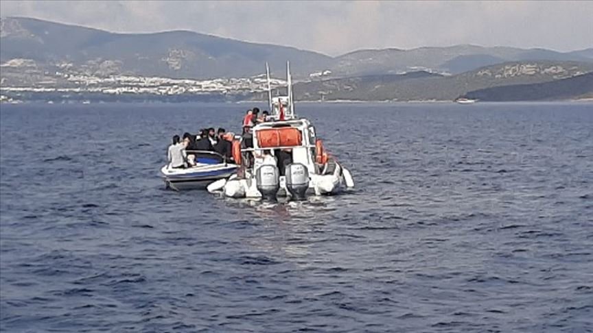 Bodrum'da mültecilerin bulunduğu bot battı