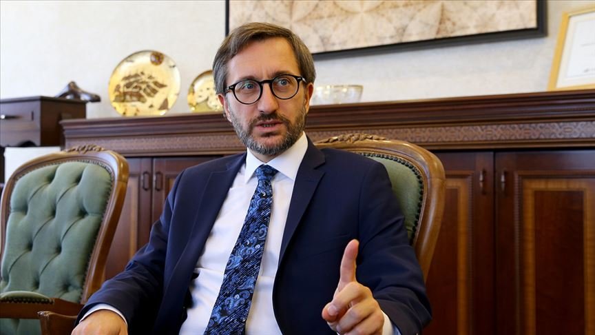 Başörtülülere yönelik saldırıları kınadı