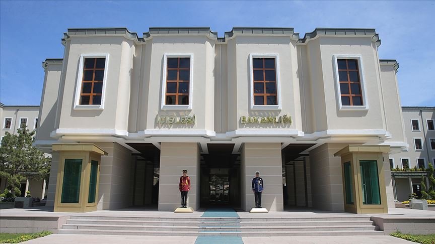 Fransa vatandaşı bir terörist sınır dışı edildi