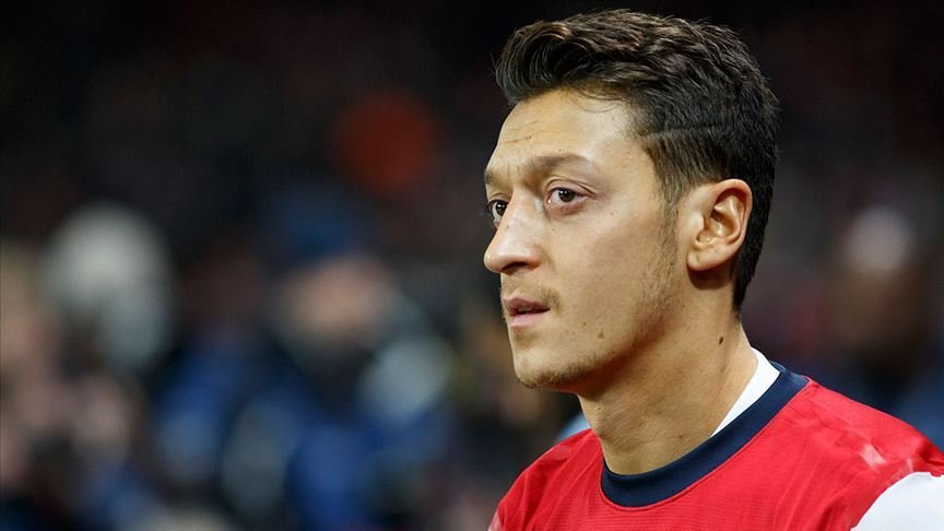 Uluslararası Af Örgütü'nden Mesut Özil'e destek