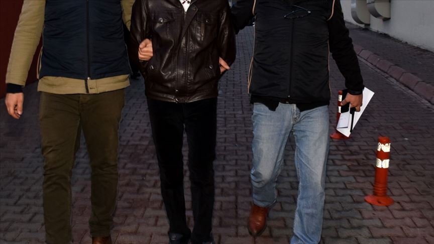 İzmir'de DEAŞ operasyonu: 8 gözaltı