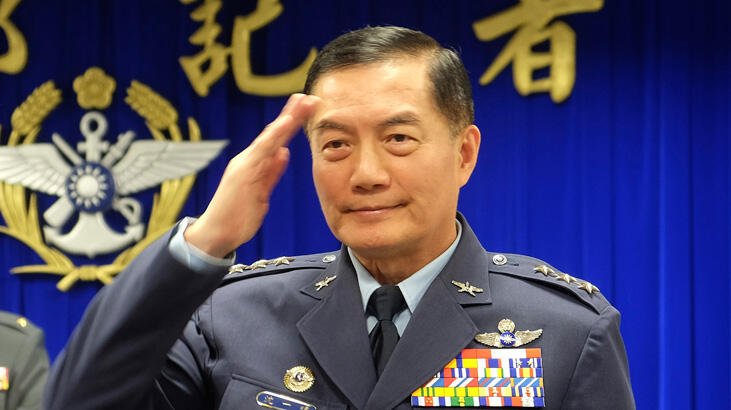 Helikopter düştü Tayvan Genelkurmay Başkanı öldü