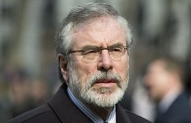 Gerry Adams Serbest